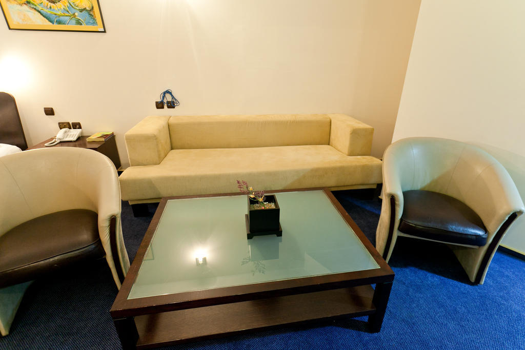 בוקרשט Hotel Dacia Rrt חדר תמונה