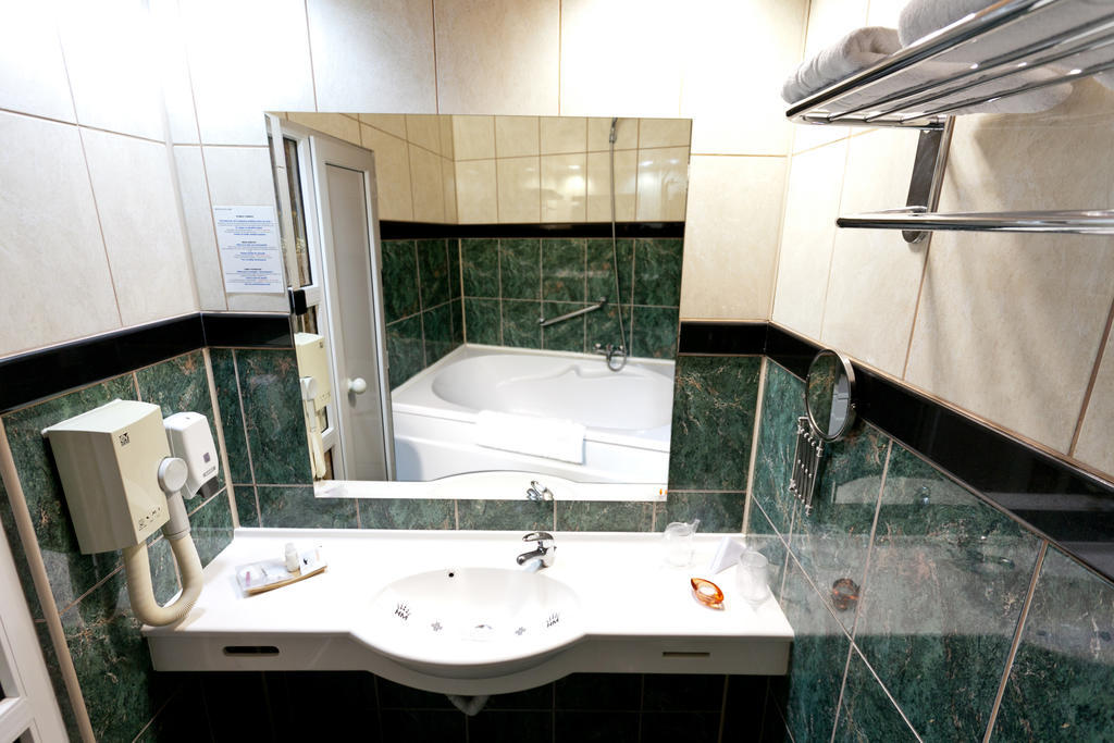 בוקרשט Hotel Dacia Rrt חדר תמונה
