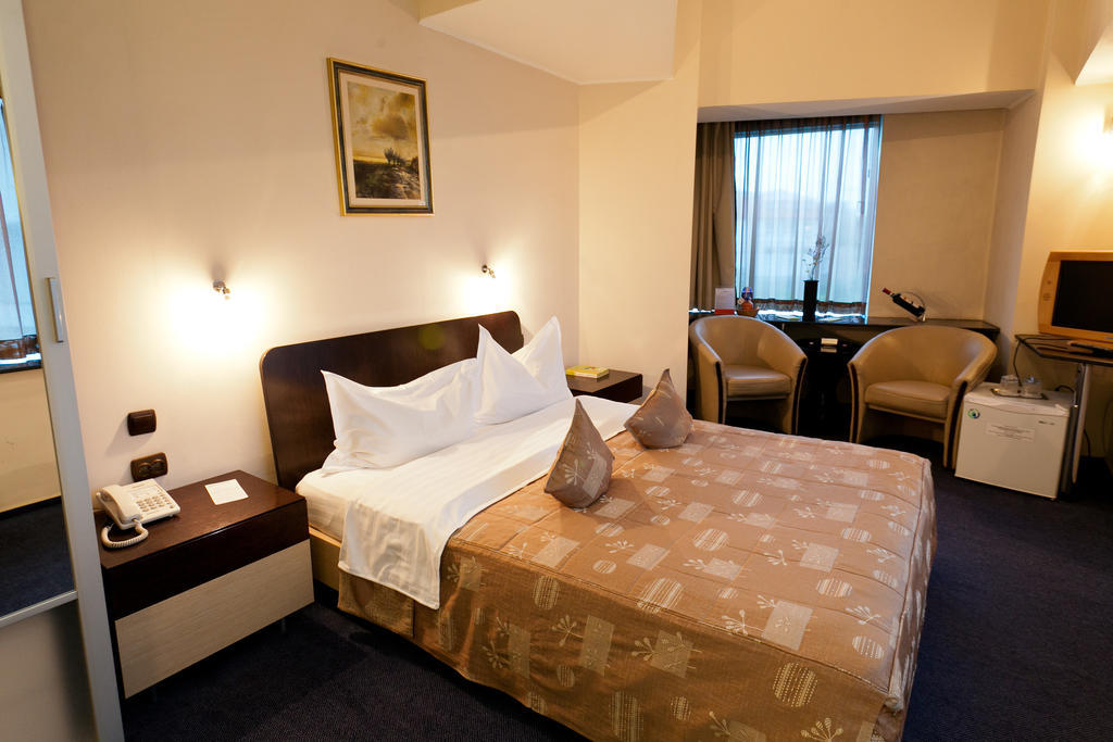 בוקרשט Hotel Dacia Rrt חדר תמונה