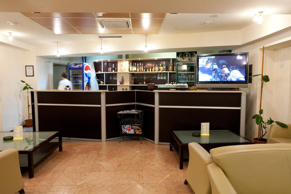 בוקרשט Hotel Dacia Rrt מראה חיצוני תמונה